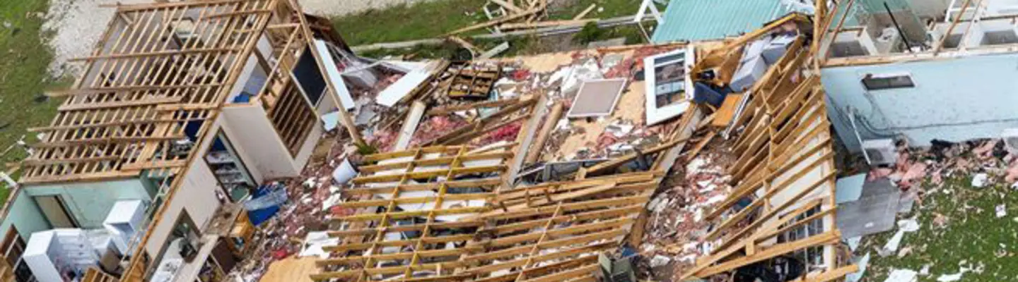 Travaux de nettoyage et de reconstruction après sinistre