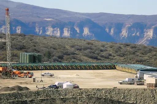 Site pétrolier et gazier en amont