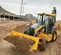 Yellow and black JOHN DEERE 108-116 HP Backhoe Loader, 15-16 ft. profondeur de creusement, Extendahoe