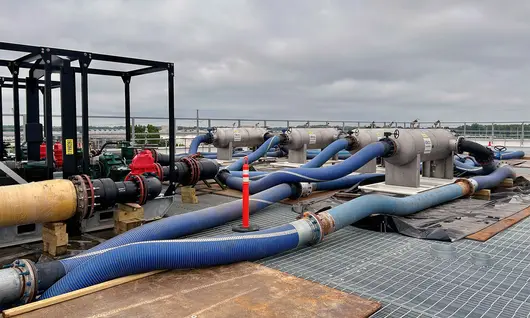 Flushing system on a rooftop