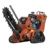 Trancheuse à conducteur accompagnant Ditch Witch orange