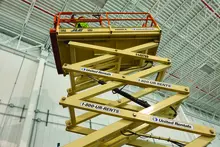Plateforme élévatrice déployée 
