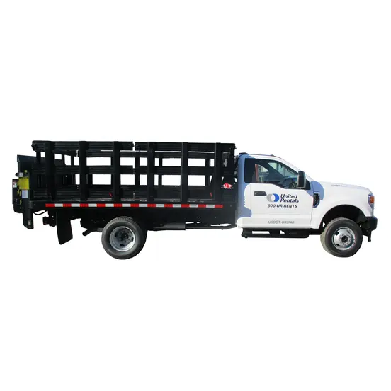 Camion à ridelles Ford F-550 blanc et noir