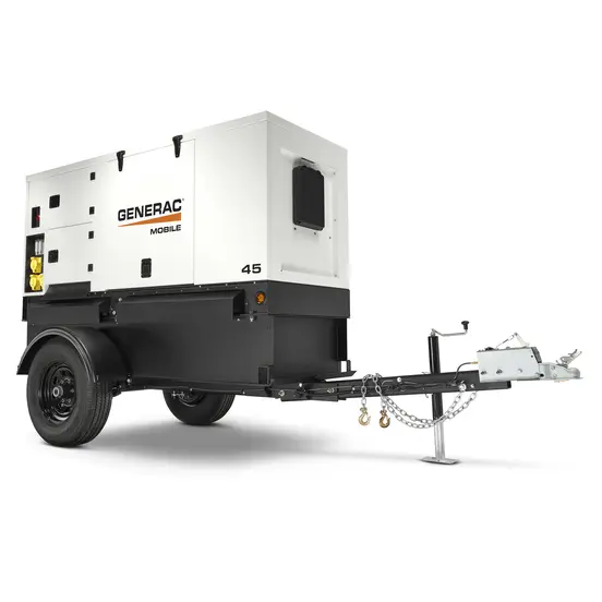 Génératrice remorquable de 36 à 40 kW GENERAC blanche et noire, diesel de niveau 4