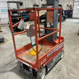 Plateforme élévatrice autopropulsée à une personne Skyjack SJ12 2015