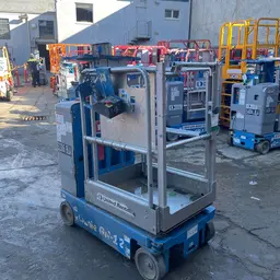 Plateforme élévatrice automotrice à une personne Genie GR-12 2017
