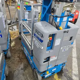 Plateforme élévatrice autopropulsée à une personne Genie GR-12 2018