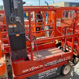 Plateforme élévatrice autopropulsée à une personne Skyjack SJ16 2018
