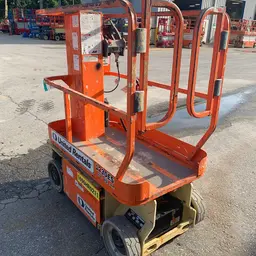 Plateforme élévatrice autopropulsée à une personne JLG 1230ES 2017