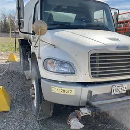 Camion-citerne Freightliner M2 106 WATER 2021