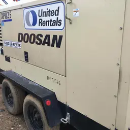 Compresseur à air Doosan XP825WCU-FX-T3 2015