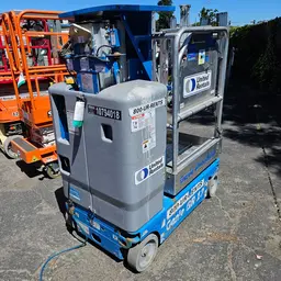 Plateforme élévatrice autopropulsée à une personne Genie GR-12 2018