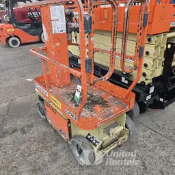 Plateforme élévatrice autopropulsée à une personne JLG 1230ES 2017