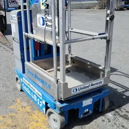 Plateforme élévatrice autopropulsée à une personne Genie GR-12 2018