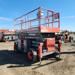Plateforme élévatrice tout-terrain Skyjack SJ8841RT 2017