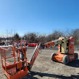 Nacelle élévatrice articulée JLG E300AJP 2013