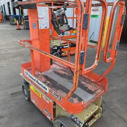 Plateforme élévatrice autopropulsée à une personne JLG 1230ES 2017