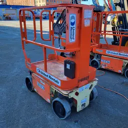 Plateforme élévatrice autopropulsée à une personne JLG 1230ES 2012