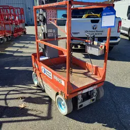 Élévateur autopropulsé une personne Skyjack SJ12 2012