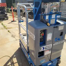 Plateforme élévatrice autopropulsée à une personne Genie GR-12 2018